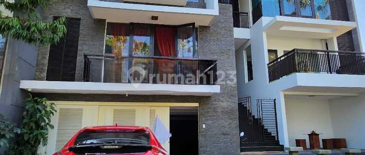 Sewa Rumah Mewah Siap Huni Citraland Surabaya 1