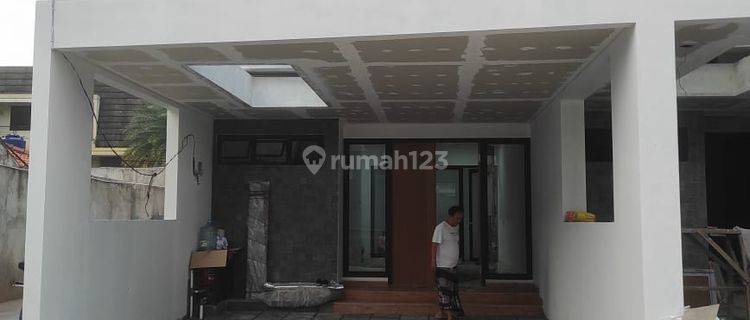 Dijual Rumah Cantik Lokasi Strategis Di Cluster Sunrise Garden, Jakarta Barat 1