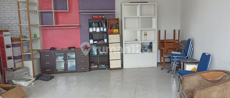 Rumah Lokasi Strategis di Jl Golf Arcamanik Cocok untuk Usaha 1