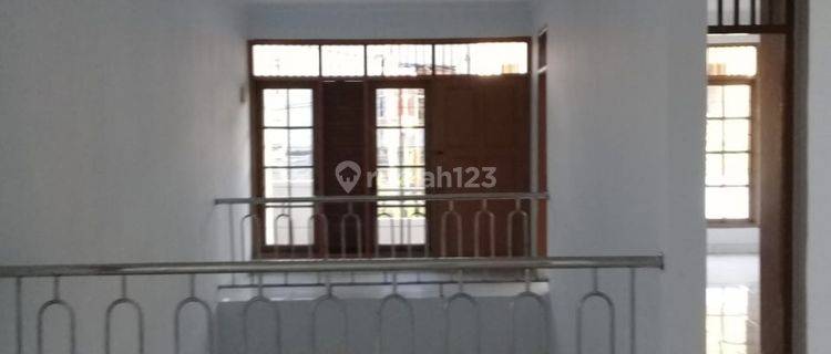 Disewakan rumah di Larangan Indah 1
