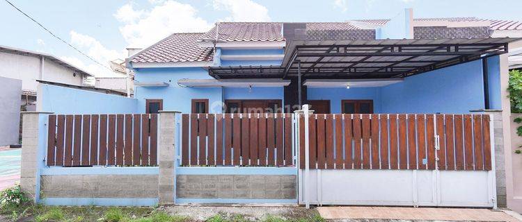 Rumah SHM Free Renov 2 Lt dekat Stasiun Jati Bening Baru Bebas Banjir J20049 1