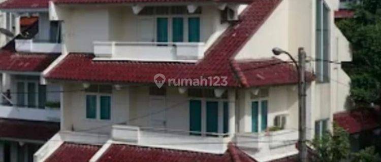 Dijual Rumah 3lt Secondary di Taman Graha Indah Kota Depok. 1