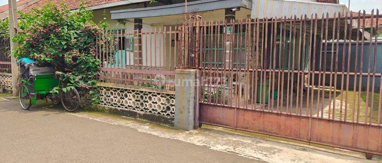 Dijual Rumah Tua Hitung Tanah di Jl. Cibalok Kota Bogor Tengah 1