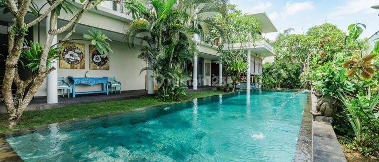 Villa Mewah Di Area Pererenan Tumbakbayuh Bali 1