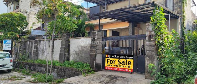 DiJual Rumah dengan 4+1 tidur di Jl Nuasa Indah, Buluh Indah  1