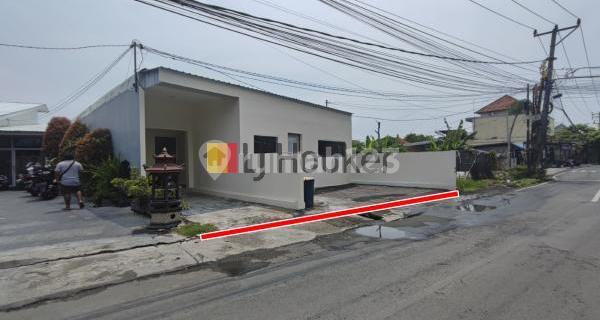 Shop for rent at Kerobokan, strategic location, close to Berawa area 1