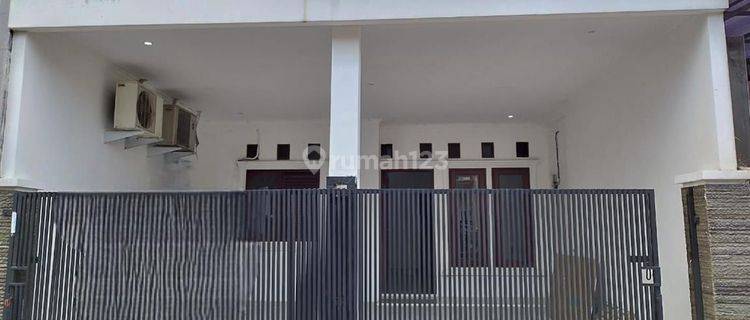 Hunian Kokoh Nyaman di Puri Gading Jati Warna Bekasi 1