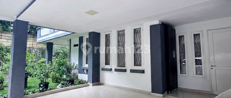 Bsd Kawasan Nusaloka, Row Besar 1