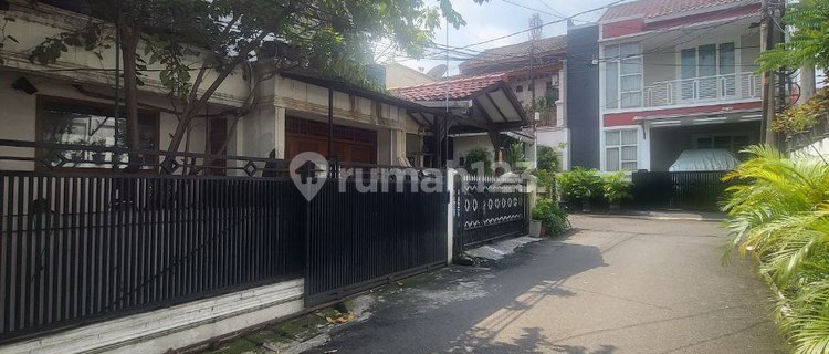 Rumah Asri 2lt Dlm Komplek Bapem Di Kebayoran Lama Dkt Permata Hijau  1