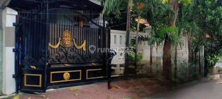 Rumah Mewah 2lt Luas Strategis Di Johar Baru Salemba Tengah  1