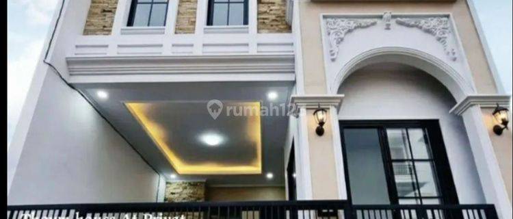 Di Jual RUMAH BARU ADA KOLAM RENANG Di JAGAKARSA 1