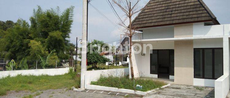 ARYA GREEN KALASAN, RUMAH BARU SIAP HUNI DALAM PRIVATE CLUSTER, SELANGKAH BANDARA ADISUCIPTO, JALAN RAYA UTAMA JOGJA SOLO, NEXT IN OUT TOL JOGLOSEMAR 1