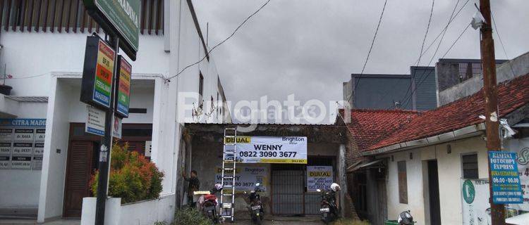 AREA KOMERSIAL SONOSEWUSELANGKAH UPY UNIVERSITAS PGRI YOGYAKARTA, ALUN-ALUN KIDUL KERATON MALIOBORO 1