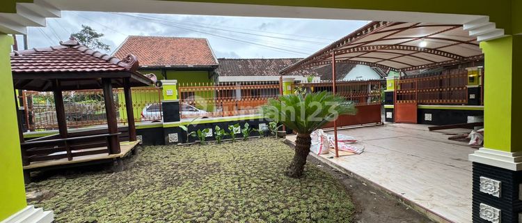 Rumah Full Furnished, Area Strategis Condongcatur 1