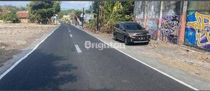 TANAH KOMERSIAL RAYA KASONGAN, AKSES TRUK KONTAINER. DEKAT KANTOR KELURAHAN BANGUNJIWO, PUSKESMAS BANGUNJIWO, SMP BANGUNJIWO, RINGROAD SELATAN 1