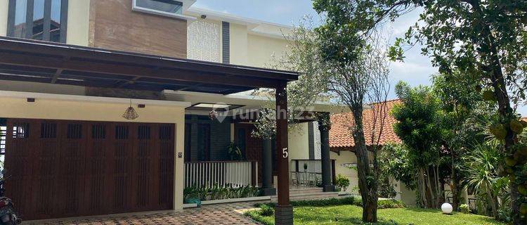 Rumah Luxury Full Furnished Resor Dago Pakar View Kota Bandung 1