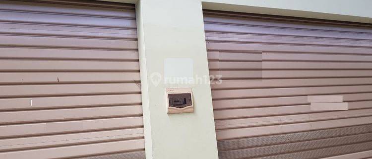 Ruang Usaha Pasar Modern Puncak Permai Surabaya Murah (RON.A839) 1