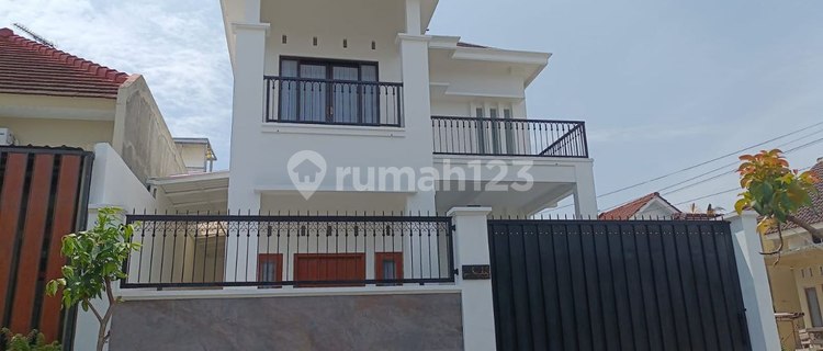 New Fully Furnished House in Kanigoro Indah, Blitar 1