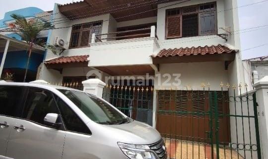 Rumah Siap Huni Dekat Jalan Raya Di Cawang Jakarta Timur 1