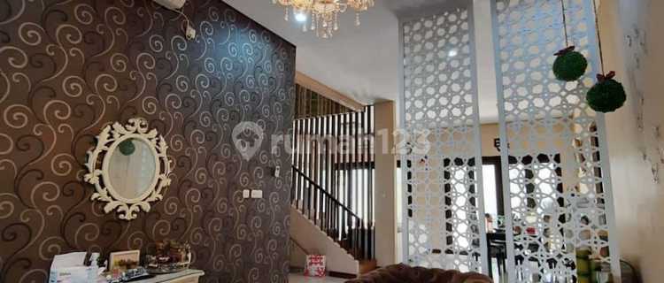 Nice House for Sale, Strategically Located, Comfortable, Harapan Indah, Bekasi. 1