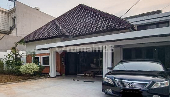 House for Rent in Menteng Inti, Serene &amp; Green Environment 1