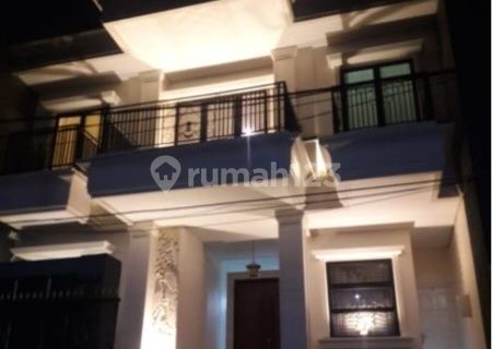 Rumah Bagus di Sunrise Garden Jalan 2 Mobil 1