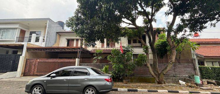 Rumah 2 Lantai SHM di Cinere, Depok 1