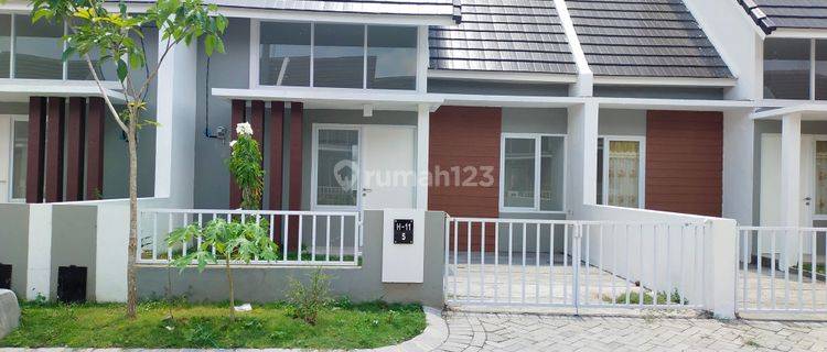 Rumah Baru SHM Raya Watu Tulis Sidoarjo  1