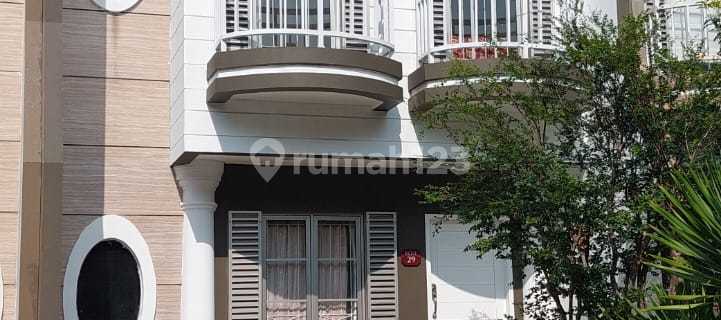 Dijual Rumah 2 Lantai SHM Bagus di Rancamaya Golf Estate Cluster Rosewood 1