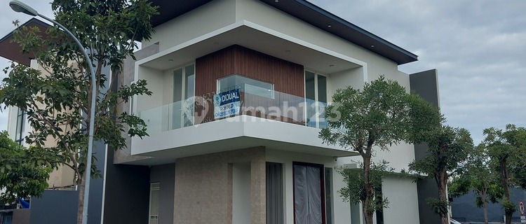 Dijual Rumah di Dian istana Mocca Vrbana 2 Lantai Baru gress 1