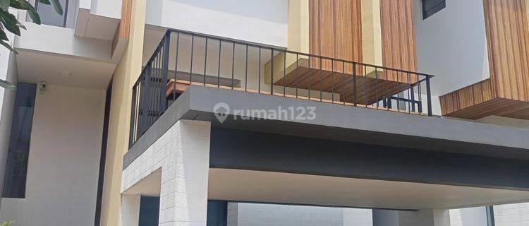 Rumah Baru 3 Lantai di Blizfield Bsd Tangerang 1