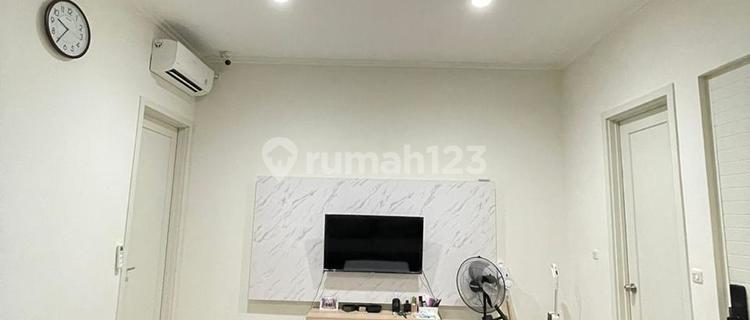 Dijual Cepat Rumah 2 Lantai di Cluster Catriona Suvarna Sutera, Tangerang 1