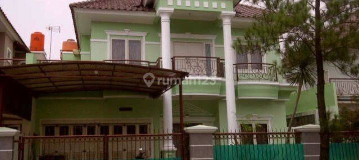 Rumah 2 Lantai Furnished di Villa Melati Mas 1