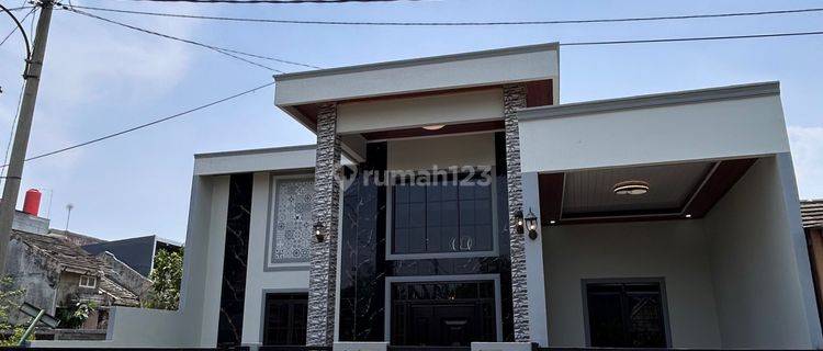 Rumah Mewah Keren Posisi Hook Bangunan Baru Luas 131 Mâ²   1