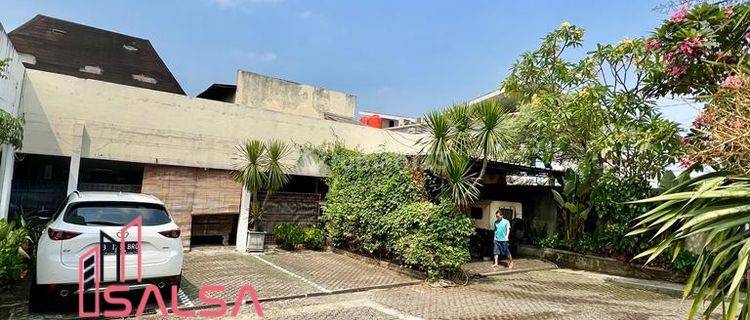 For Sale Dijual Cepat Rumah Lama Hitung Tanah Harga Murah Njop Bisa Bangun 5 Lantai Area Komersial Bisa Kantor Cafee Klinik Atau Kost Kostan Atau Tempat Tinggal Atau Rumah Makan Atau Townhouse Atau Lainnya Harga Nego SHM Lokasi Pinggir Jalan Raya Kemang C 1