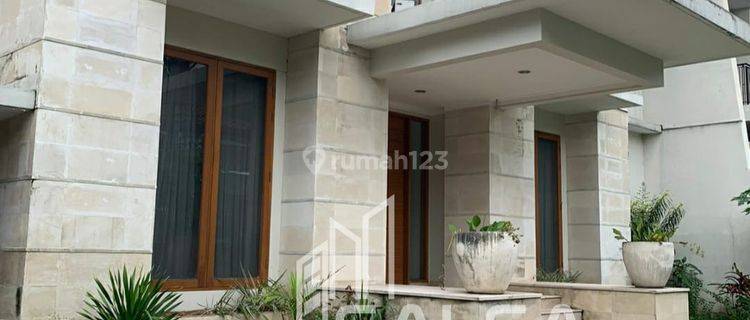 Disewakan Rumah Tropical Modern Minimalis Bangunan 2 Lantai Dekat Sekolah Internasional Dan Kemang Raya Dan Dekat Cipete Kebayoran Baru Area Ambassy Dan Expat Area Kemang Harga Rp.600 Juta Negosiable Good Area Kemang Jakarta Selatan 1
