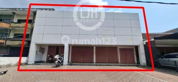 Ready To Use Shophouse For Lease! On The Main Road Of East Gatsu, With Good Access, Only 1.6 KM From Living World Denpasar, Very Suitable For Business And Offices 1