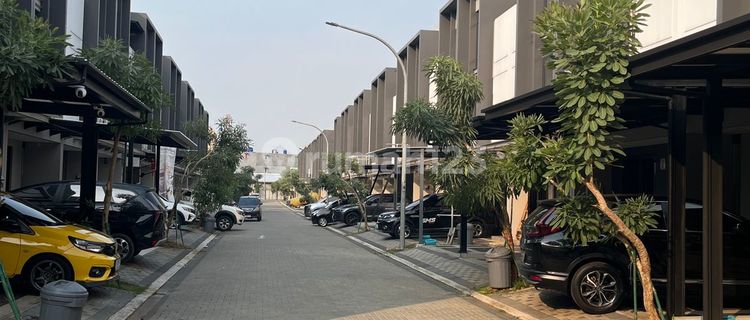 For Rent: 3-Story Shop House Suitable for Office or Business in BSD City 1