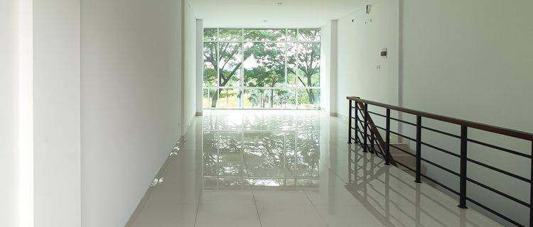 Ruko 3 Lantai Strategis di Icon Business Park BSD City Tangerang 1