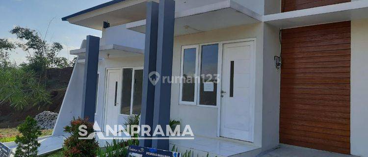 Rumah di Lembah Bukit Ciseeng Serasa Vila 1