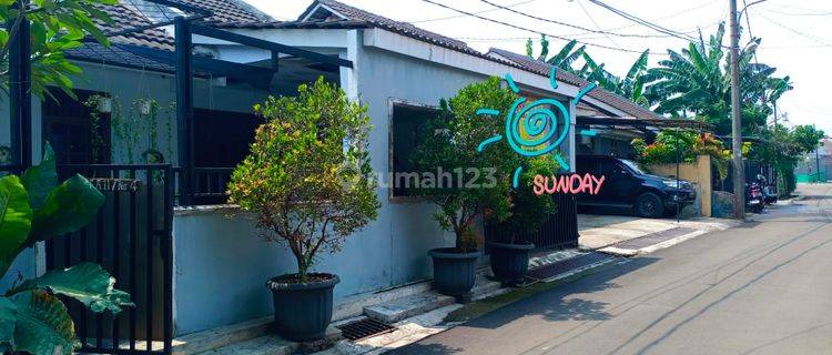 Rumah Second Siap Huni Cantik Hook Strategis di Pamulang Tangsel 1