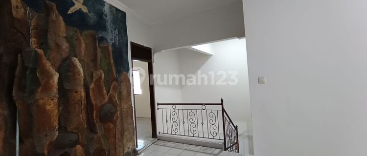 Disewakan Ruko Strategis Soekarno Hatta Semarang 1