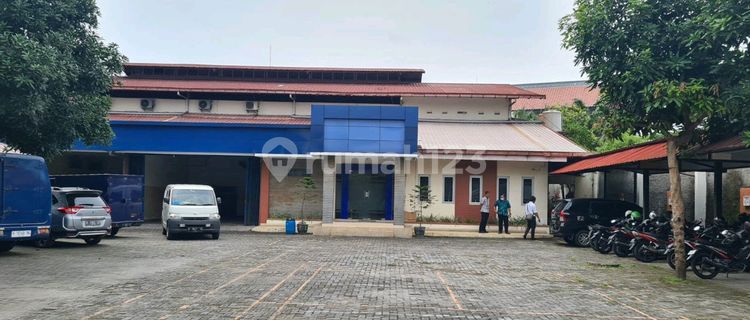 Disewakan Ruang Usaha Parkir Luas Di Jln. Gajah Raya Semarang 1