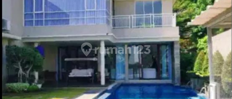 For Sale: House + Ready-to-Live-In Swimming Pool at Citrasun Semarang 1