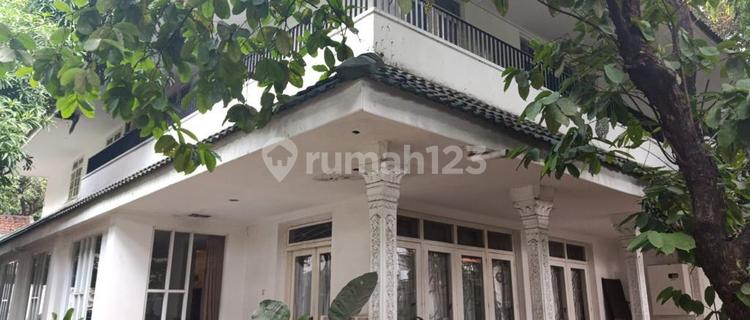 Rumah di Jl. Prapanca 2 Lantai SHM 1