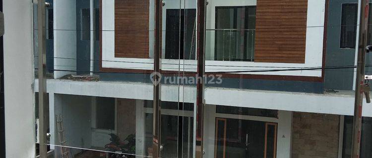 Dijual Rumah Bagus Dekat Komplek Jewel Garden 1