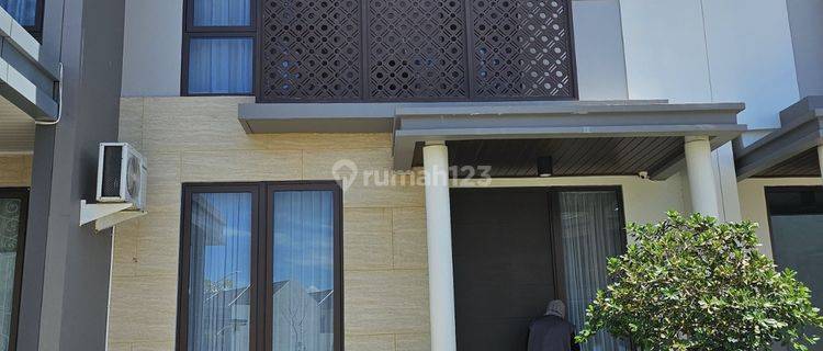 Rumah Full Furnished 2 Lantai Lokasi Strategis di Kawasan Citraland City Center Point Indonesia, Cluster Treasure Island, Tamalate, Makassar 1