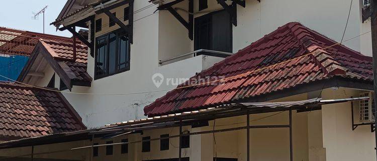 Dijual Rumah hook 2 Lt di Semarang Indah SHM Barat 1