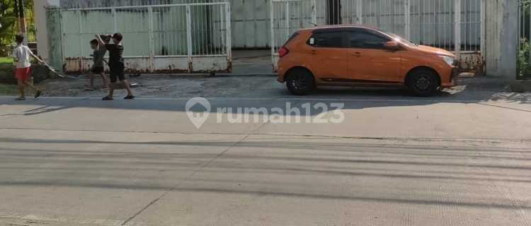 Disewakan Ruang Usaha di Gajah Raya 1