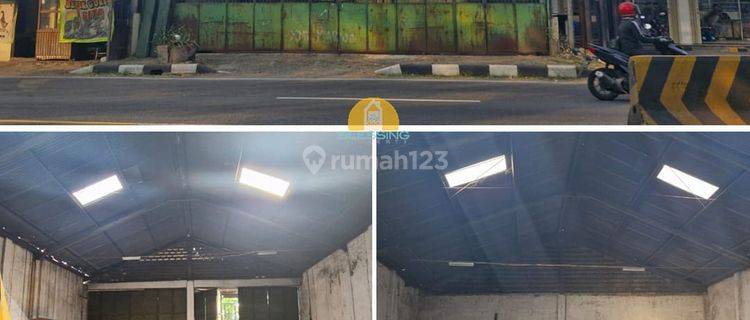 Disewakan Gudang 240m Dipudak Payung  1